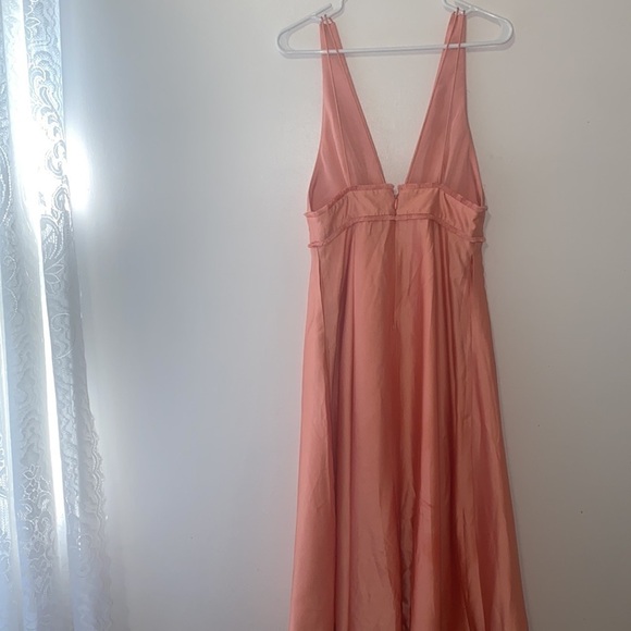 La Maison Talulah V-neck Substitution Midi Dress - Picture 8 of 13